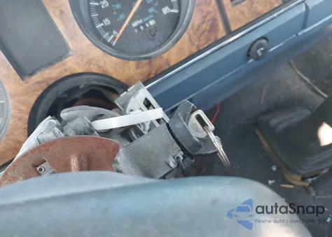 1988 Ford Ranger z USA, uszkodzony, nr VIN 1FTBR10A3JUD76778